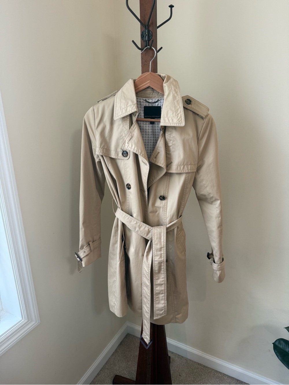 Banana Republic Khaki Trench Coat with Belt